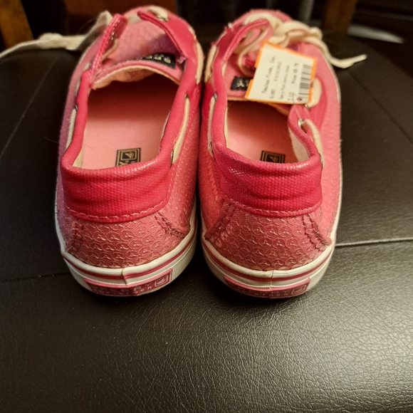 Pink shoes - Picture 3 of 4